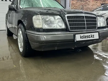 Mercedes-Benz E 220 1994 года за 4 900 000 тг. в Астана – фото 33