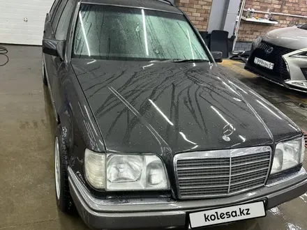 Mercedes-Benz E 220 1994 года за 4 900 000 тг. в Астана – фото 35