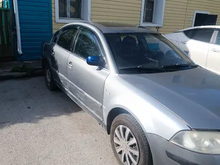 Volkswagen Passat 2003 года за 1 300 000 тг. в Костанай – фото 2