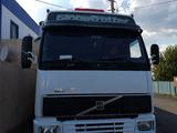 Volvo  FH 12 1999 года за 13 000 000 тг. в Атырау