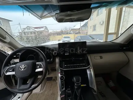 Toyota Land Cruiser 2022 года за 55 000 000 тг. в Алматы – фото 9