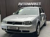 Volkswagen Golf 2003 года за 2 200 000 тг. в Актобе