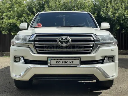 Toyota Land Cruiser 2017 года за 35 000 000 тг. в Астана