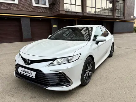 Toyota Camry 2024 года за 18 200 000 тг. в Уральск