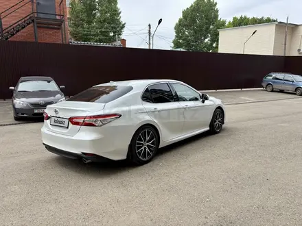 Toyota Camry 2024 года за 18 200 000 тг. в Уральск – фото 5