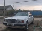 Mercedes-Benz E 230 1993 года за 1 650 000 тг. в Алматы – фото 2