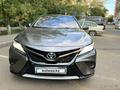 Toyota Camry 2019 года за 12 100 000 тг. в Астана