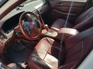 Lexus LS 400