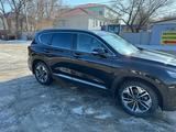 Hyundai Santa Fe 2020 года за 15 000 000 тг. в Актобе – фото 3