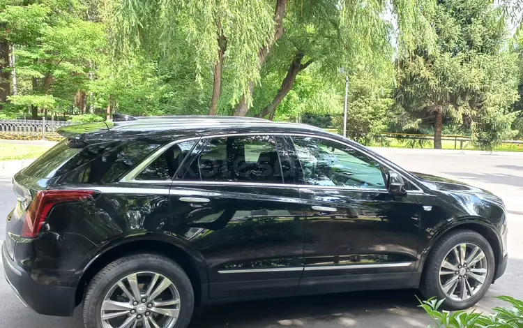 Cadillac XT5 2021 года за 23 000 000 тг. в Алматы