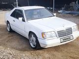 Mercedes-Benz E 230 1994 года за 3 300 000 тг. в Алматы – фото 4