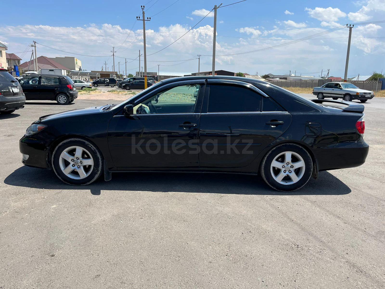 Toyota Camry 2005 г.