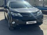 Toyota RAV4 2014 годаүшін10 100 000 тг. в Караганда