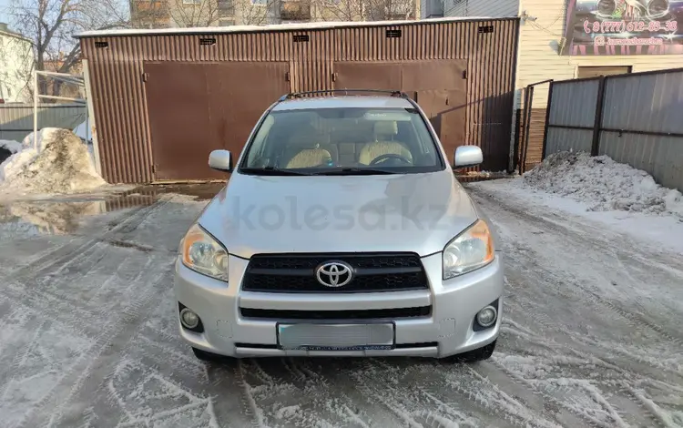 Toyota RAV4 2012 годаүшін9 400 000 тг. в Усть-Каменогорск