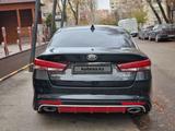 Kia K5 2018 года за 6 500 000 тг. в Алматы – фото 3