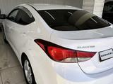 Hyundai Elantra 2015 года за 5 600 000 тг. в Усть-Каменогорск – фото 2