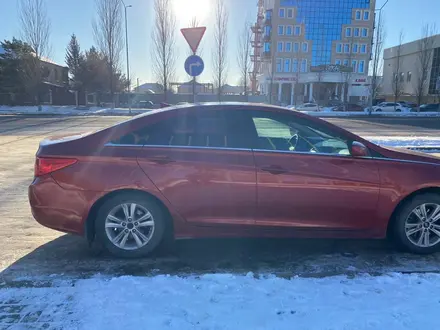 Hyundai Sonata 2012 года за 5 100 000 тг. в Семей – фото 3