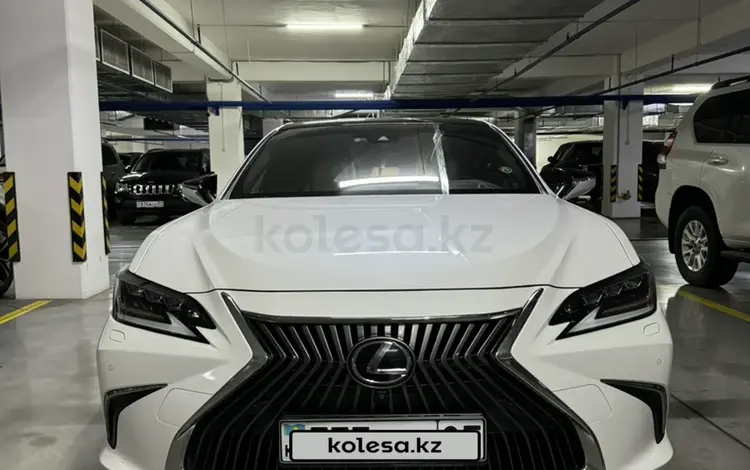 Lexus ES 250 2018 годаүшін22 500 000 тг. в Алматы