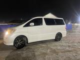 Toyota Alphard 2004 года за 3 500 000 тг. в Атырау – фото 2