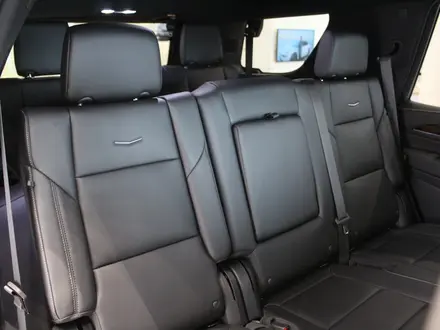 Cadillac Escalade Luxury 2023 года за 70 000 000 тг. в Павлодар – фото 25