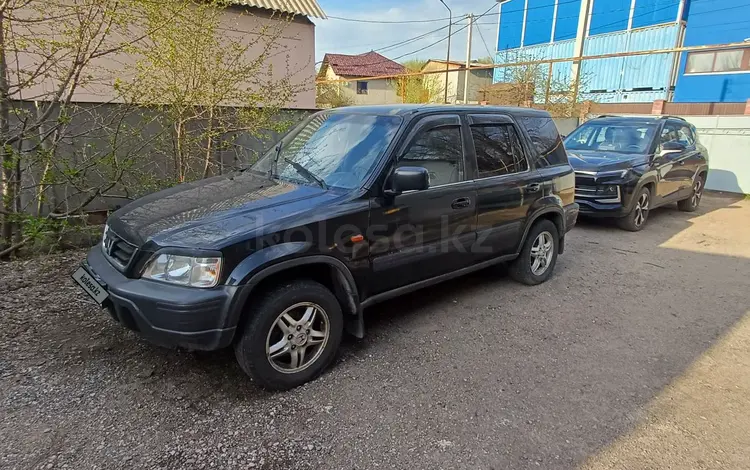 Honda CR-V 1998 годаfor3 500 000 тг. в Алматы