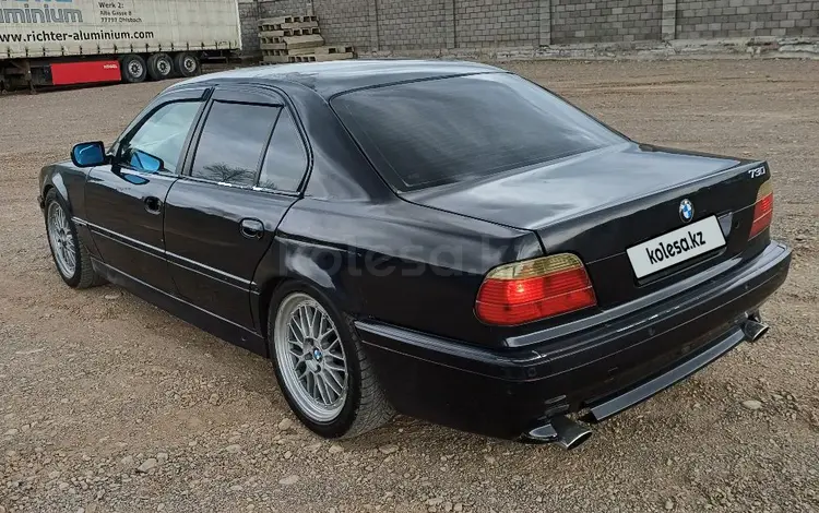 BMW 730 1995 года за 1 800 000 тг. в Алматы