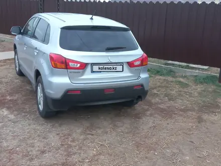 Mitsubishi ASX 2011 года за 4 800 000 тг. в Уральск – фото 2