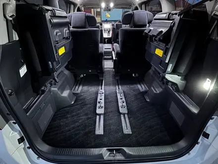 Toyota Alphard 2010 года за 6 300 000 тг. в Атырау – фото 4