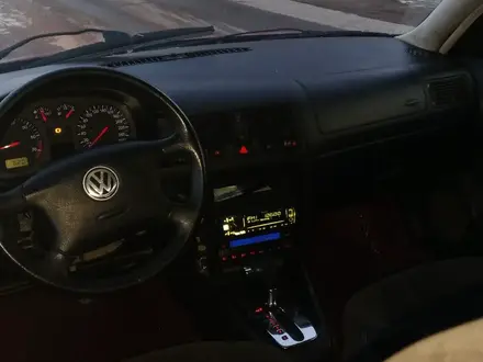 Volkswagen Golf 2000 года за 2 600 000 тг. в Алматы – фото 10