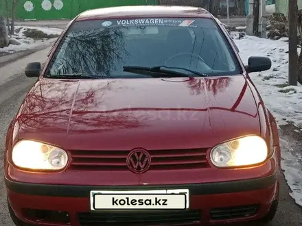 Volkswagen Golf 2000 года за 2 600 000 тг. в Алматы
