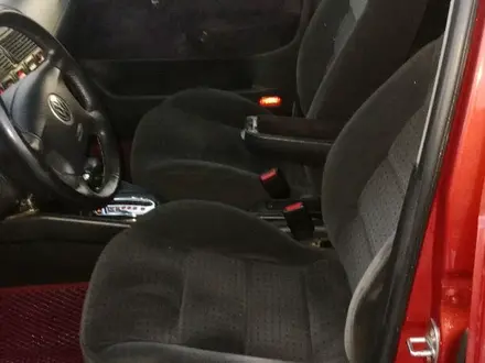 Volkswagen Golf 2000 года за 2 600 000 тг. в Алматы – фото 8