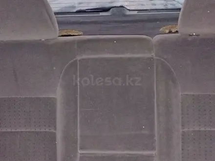 Volkswagen Golf 2000 года за 2 600 000 тг. в Алматы – фото 9