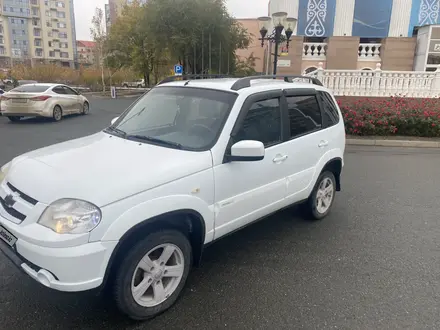 Chevrolet Niva 2014 года за 3 500 000 тг. в Атырау – фото 2