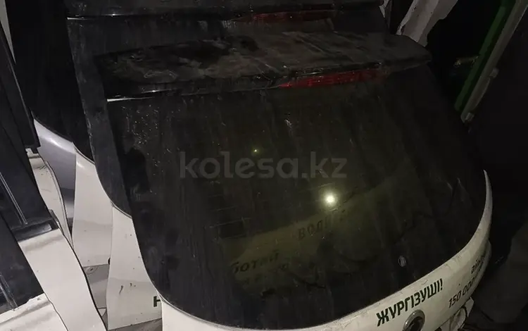 Задный крышка багаж Кайрон за 591 тг. в Алматы