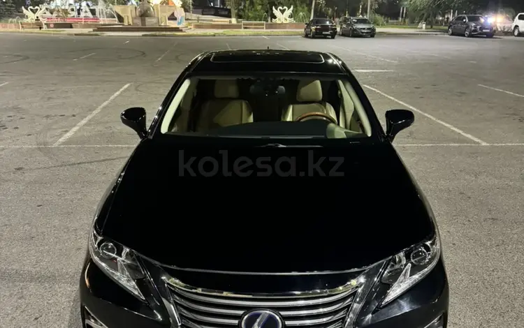 Lexus ES 300h 2014 годаfor10 900 000 тг. в Тараз