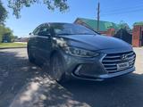 Hyundai Elantra 2018 года за 4 500 000 тг. в Уральск – фото 3