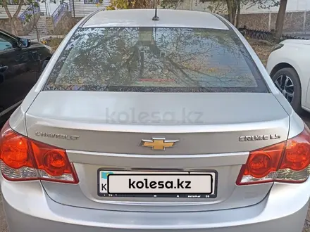 Chevrolet Cruze 2011 года за 3 700 000 тг. в Караганда – фото 7