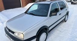 Volkswagen Golf 1995 годаfor1 680 000 тг. в Караганда