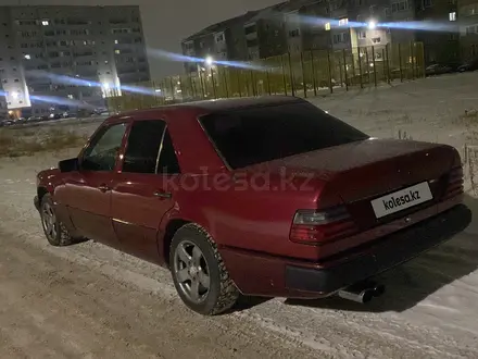 Mercedes-Benz E 260 1992 года за 2 000 000 тг. в Экибастуз – фото 9