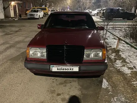 Mercedes-Benz E 260 1992 года за 2 000 000 тг. в Экибастуз – фото 13