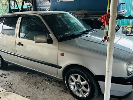 Volkswagen Golf 1995 года за 1 470 000 тг. в Алматы – фото 3