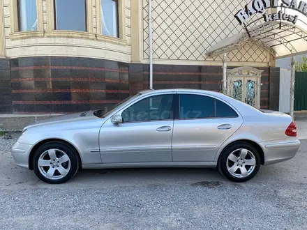 Mercedes-Benz E 320 2002 года за 6 200 000 тг. в Талдыкорган – фото 2