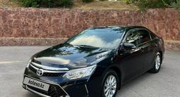 Toyota Camry 2015 годаfor9 700 000 тг. в Астана – фото 2