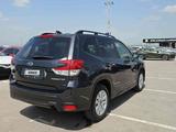 Subaru Forester Premium + 2019 года за 5 257 000 тг. в Алматы – фото 4