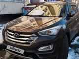 Hyundai Santa Fe 2014 годаүшін9 500 000 тг. в Алматы