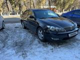 Toyota Camry 2005 года за 6 800 000 тг. в Шымкент – фото 2