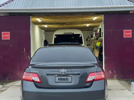 Toyota Camry 2011 года за 5 400 000 тг. в Актау – фото 2
