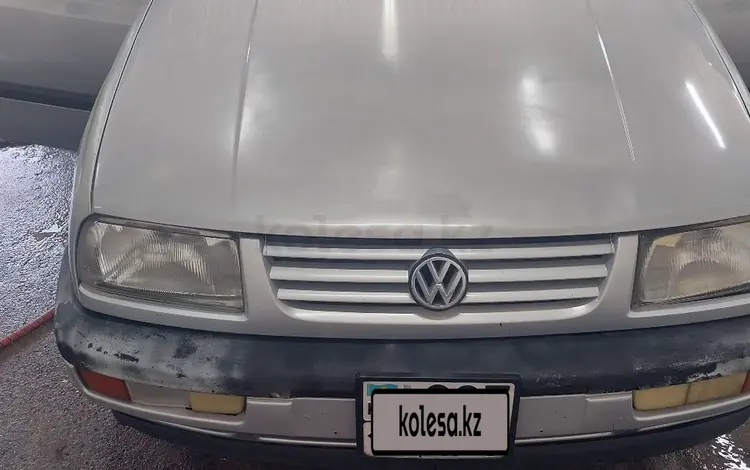 Volkswagen Vento 1993 года за 800 000 тг. в Шымкент