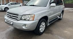 Toyota Highlander 2003 года за 4 700 000 тг. в Актобе – фото 2