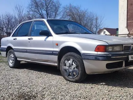 Mitsubishi Galant 1990 годаүшін730 000 тг. в Райымбек (Карасайский р-н) – фото 2